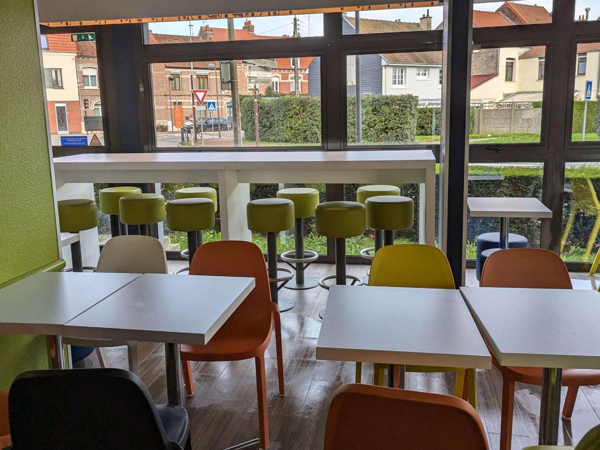 Ibis Budget Saint-Omer Centre Saint-Omer (Pas-de-Calais) Exterior foto